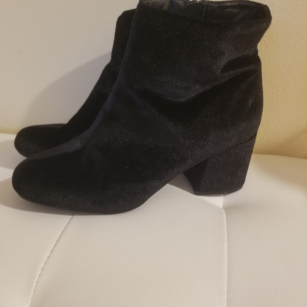 Black velvet velour block heeled booties